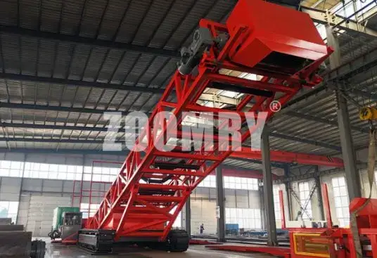 tracked truck unloader.webp