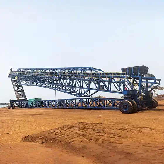 Mobile ship loader