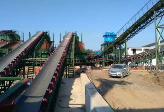 Solución Integral para Sistemas de Transporte de Materiales a Granel de Alto Ren